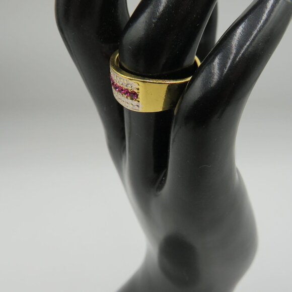 Wide Band Ring Womens Size 6 Imitation Ruby Red Rhinestones Gold Silver Tone - Picture 3 of 10